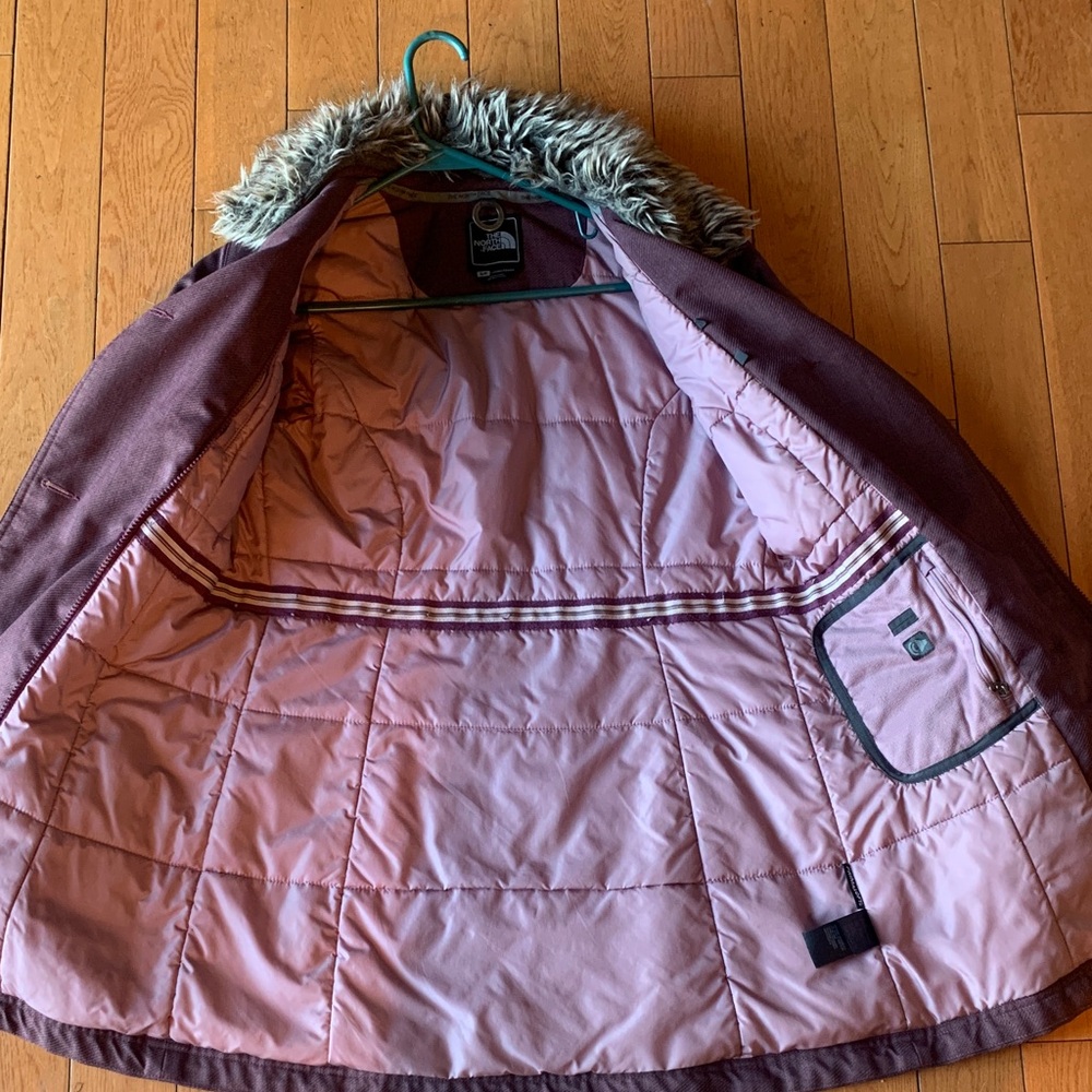 The North Face Women's Plum Trench Coat with Faux-Fur Collar - Picture 2 of 11